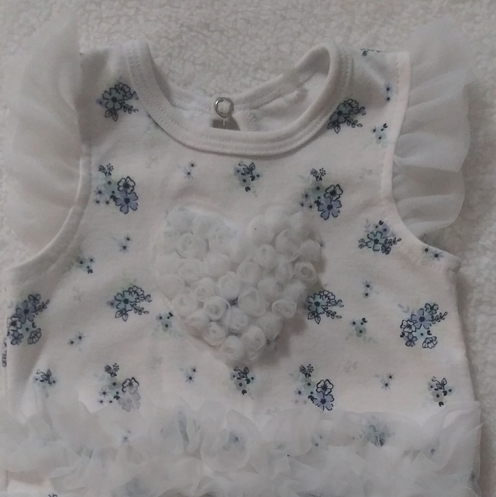 Kyle and Deena new york onsie 3-6m